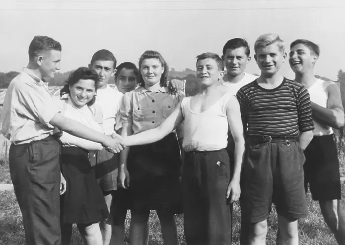 Framed Print : Jewish Refugees