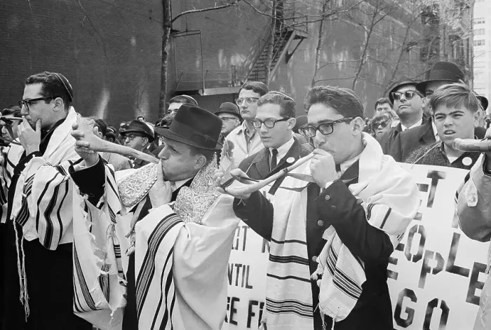 Framed Print : Jews Marching for Religious Freedom in USSR Framed Print : Jews Marching for Religious Freedom in USSR