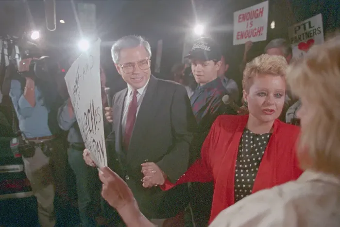 Framed Print : Jim Bakker and Wife Greeting Supporters Framed Print : Jim Bakker and Wife Greeting Supporters