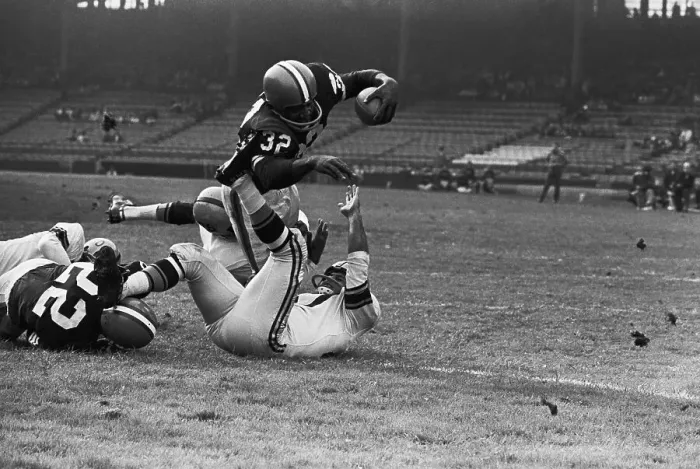 Framed Print : Jim Brown Diving for Touchdown Framed Print : Jim Brown Diving for Touchdown