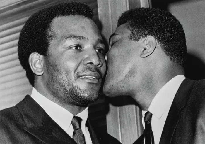 Framed Print : Jim Brown And Muhammad Ali Framed Print : Jim Brown And Muhammad Ali