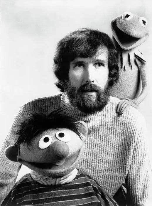 Framed Print : Jim Henson With Kermit The Frog and Ernie Framed Print : Jim Henson With Kermit The Frog and Ernie