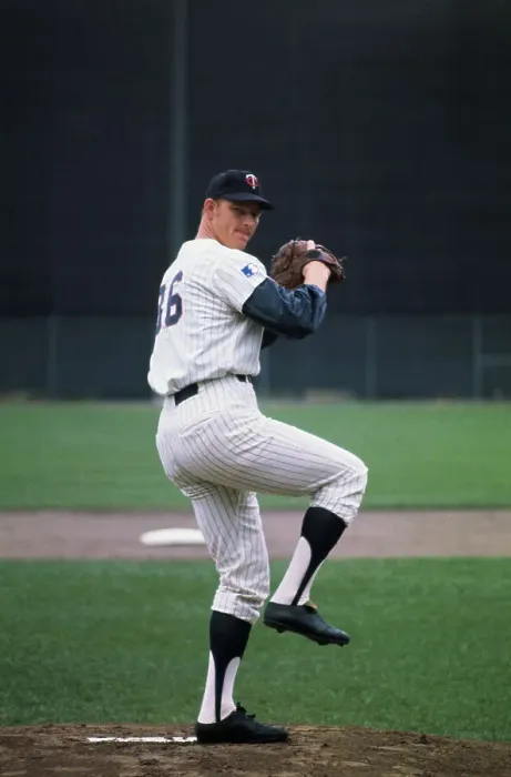 Framed Print : Jim Kaat Pitching the Ball Framed Print : Jim Kaat Pitching the Ball