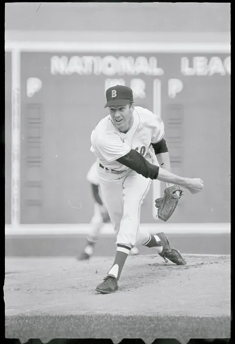 Framed Print : Jim Lonborg Pitching Framed Print : Jim Lonborg Pitching