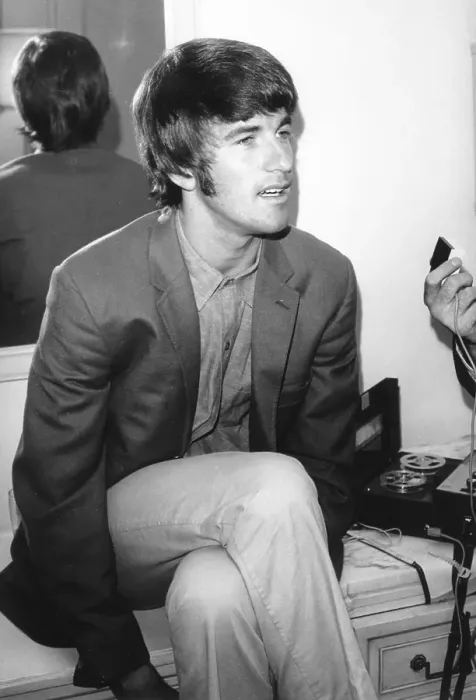 Framed Print : Jim McCarty of The Yardbirds Framed Print : Jim McCarty of The Yardbirds