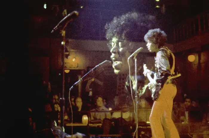 Framed Print : Jimi Hendrix Performs