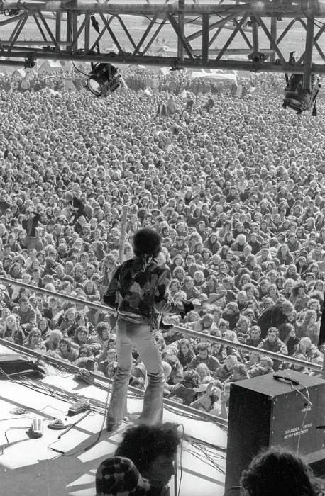 Framed Print : Jimi Hendrix Plays His Last Concert Framed Print : Jimi Hendrix Plays His Last Concert