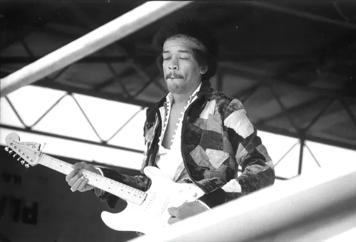 Framed Print : Jimi Hendrix Plays His Last Concert Framed Print : Jimi Hendrix Plays His Last Concert