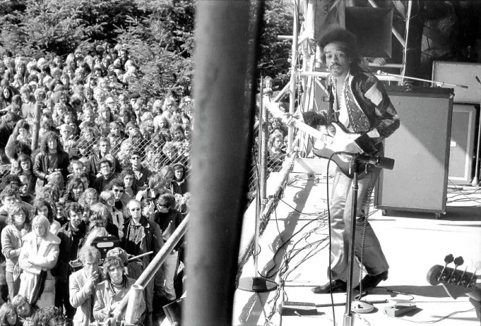 Framed Print : Jimi Hendrix Plays His Last Concert