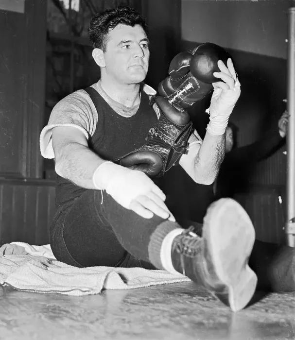 Framed Print : Jimmy Braddock Starts Training for Ring Return