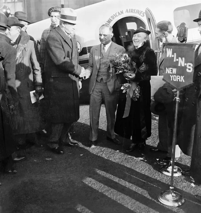 Framed Print : Jimmy Doolittle Shaking Hands With Mayor Ellenstein Framed Print : Jimmy Doolittle Shaking Hands With Mayor Ellenstein