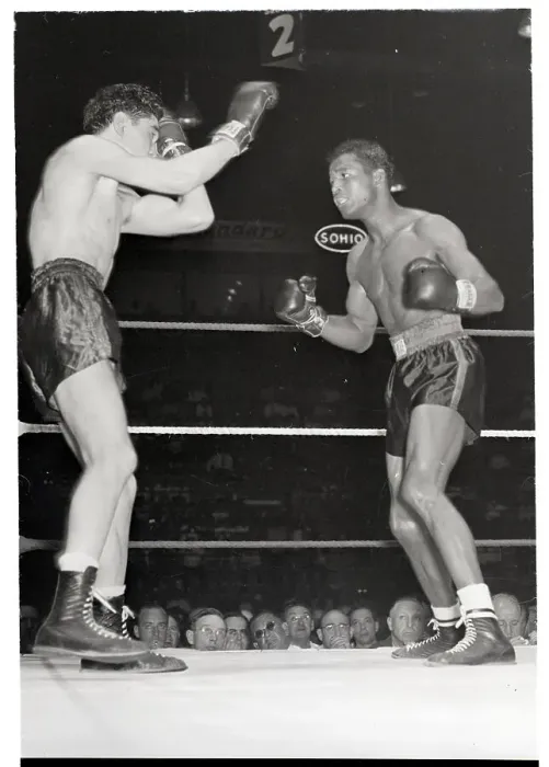Framed Print : Jimmy Doyle and Sugar Ray Robinson