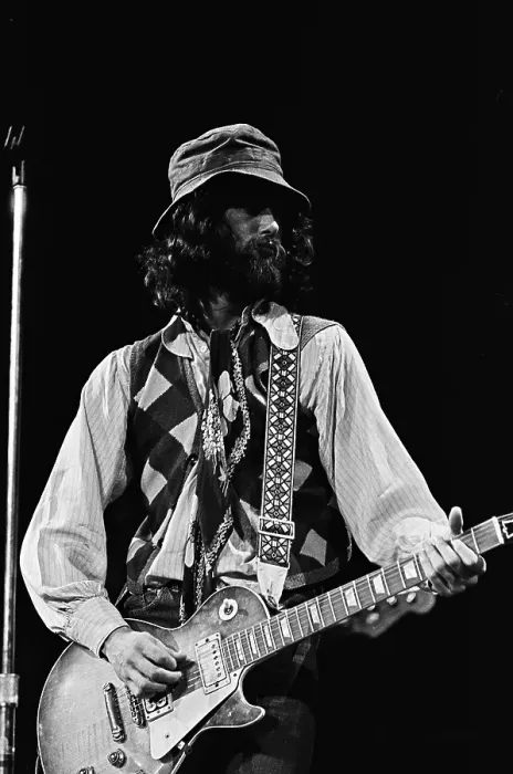 Framed Print : Jimmy Page At The Forum Framed Print : Jimmy Page At The Forum