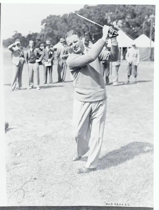 Framed Print : Jimmy Thompson Playing Golf Framed Print : Jimmy Thompson Playing Golf