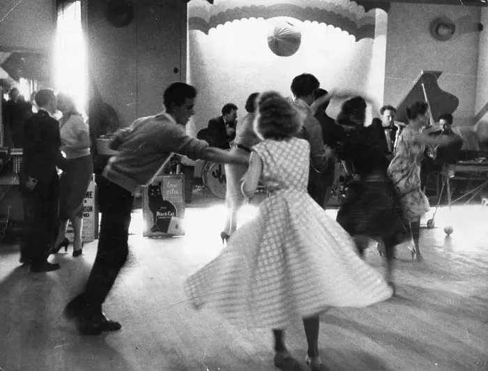 Framed Print : Jitterbug Dancers