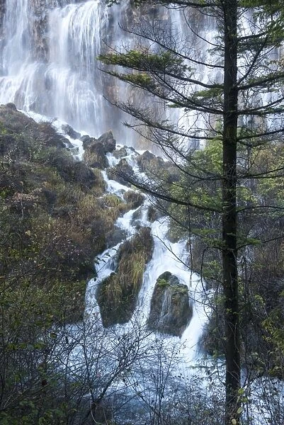 Jiuzhaigou NP - Nuorilang waterfall