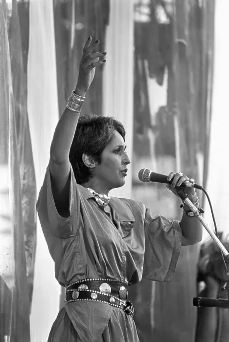 Framed Print : Joan Baez in Performance at Live Aid Framed Print : Joan Baez in Performance at Live Aid