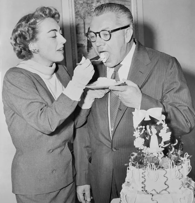 Framed Print : Joan Crawford Feeding Cake to Alfred Steele Framed Print : Joan Crawford Feeding Cake to Alfred Steele