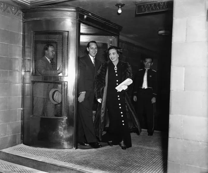 Framed Print : Joan Crawford with Husband Franchot Tone
