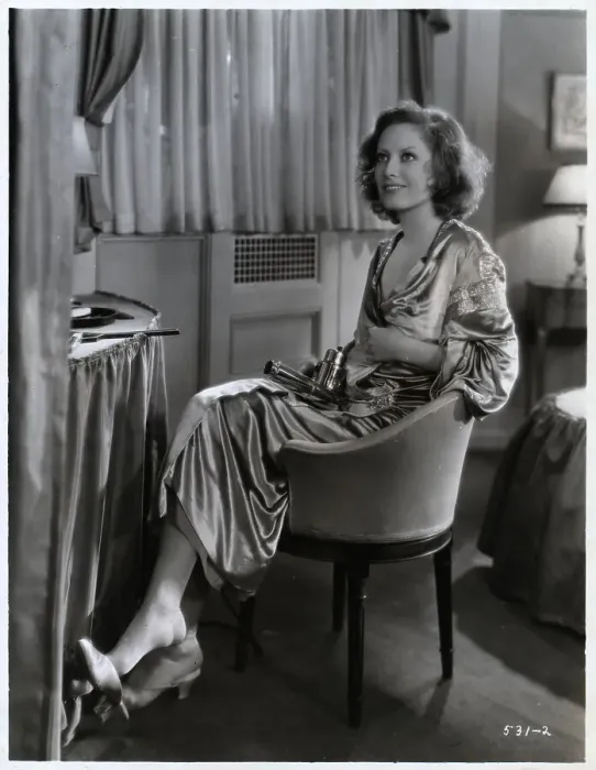 Framed Print : Joan Crawford In Robe With Hairdryer Framed Print : Joan Crawford In Robe With Hairdryer