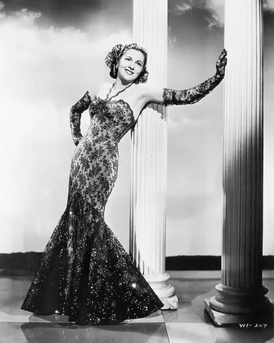 Framed Print : Joan Fontaine Stands Leaning on Column Framed Print : Joan Fontaine Stands Leaning on Column