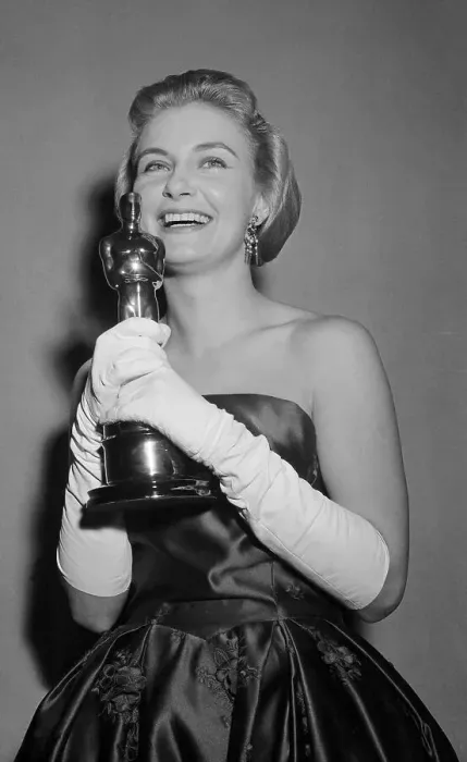 Framed Print : Joanne Woodward Holding Trophy Framed Print : Joanne Woodward Holding Trophy