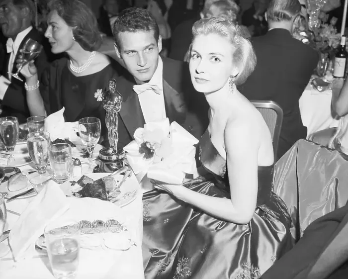 Framed Print : Joanne Woodward and Paul Newman at Academy Awards Dinner Framed Print : Joanne Woodward and Paul Newman at Academy Awards Dinner