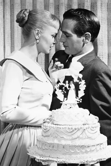 Framed Print : Joanne Woodward and Paul Newman on Their Wedding Day Framed Print : Joanne Woodward and Paul Newman on Their Wedding Day