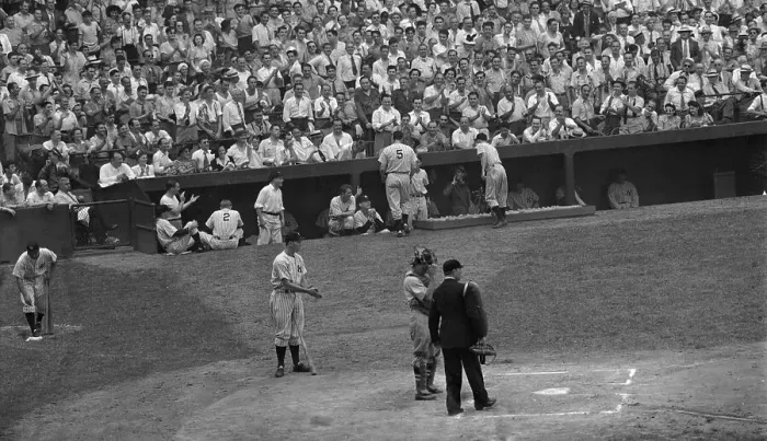 Framed Print : Joe DiMaggio Leaving Field After World Record Matching Hit Framed Print : Joe DiMaggio Leaving Field After World Record Matching Hit