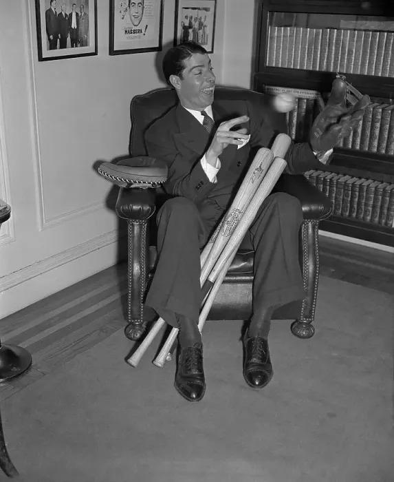 Framed Print : Joe DiMaggio Sitting in Chair Framed Print : Joe DiMaggio Sitting in Chair