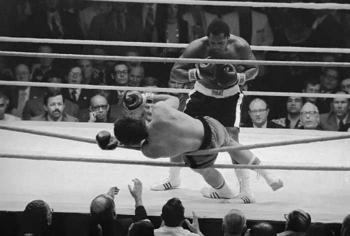 Framed Print : Joe Frazier Boxing with Terry Daniels Framed Print : Joe Frazier Boxing with Terry Daniels