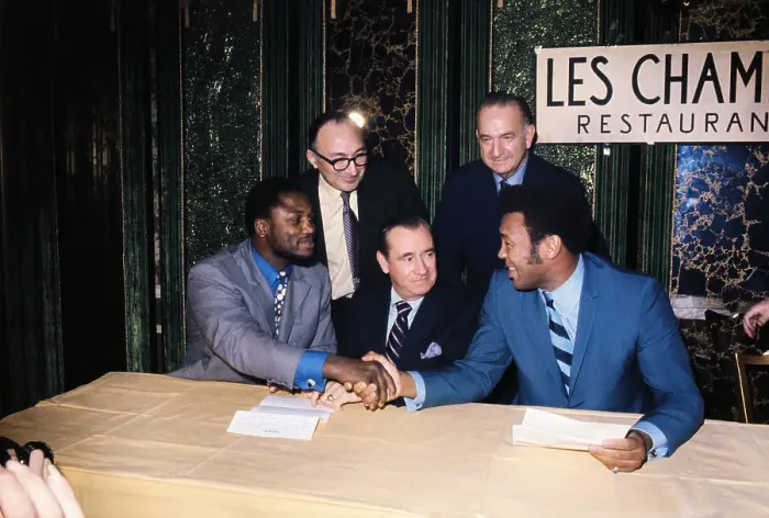 Framed Print : Joe Frazier and Opponent at Pre Fight Meeting Framed Print : Joe Frazier and Opponent at Pre Fight Meeting