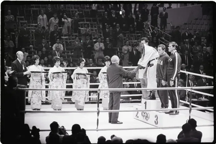 Framed Print : Joe Frazier Shaking Official's Hand Framed Print : Joe Frazier Shaking Official's Hand