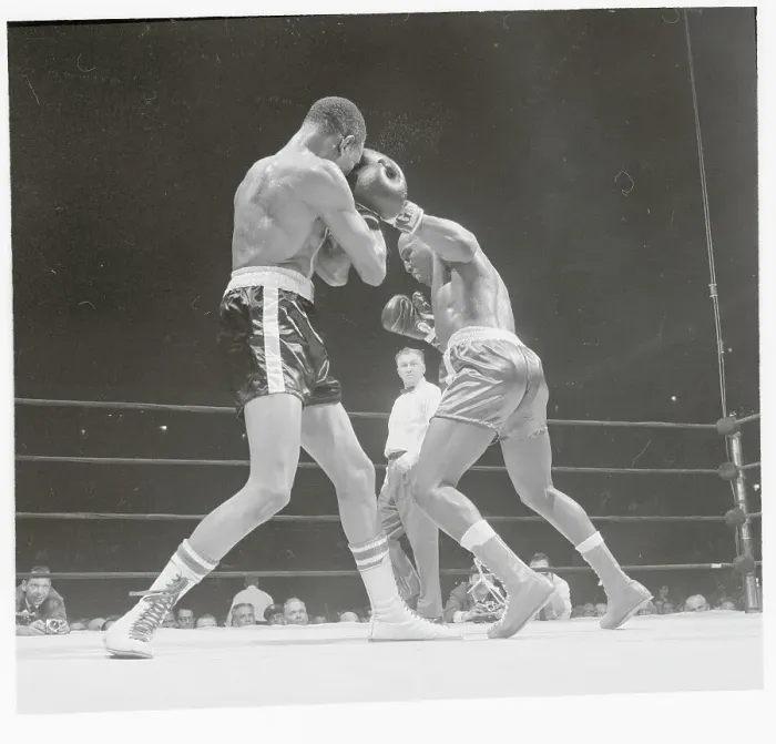 Framed Print : Joe Harris and Curtis Cokes in Boxing Action Framed Print : Joe Harris and Curtis Cokes in Boxing Action