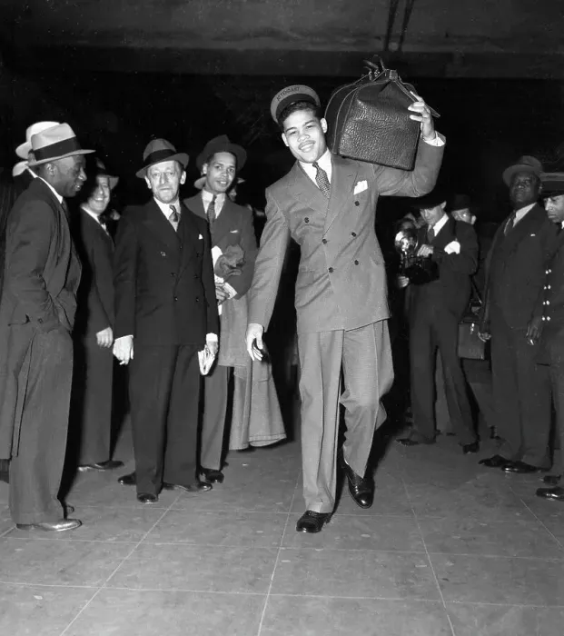 Framed Print : Joe Louis Arrives in New York Framed Print : Joe Louis Arrives in New York