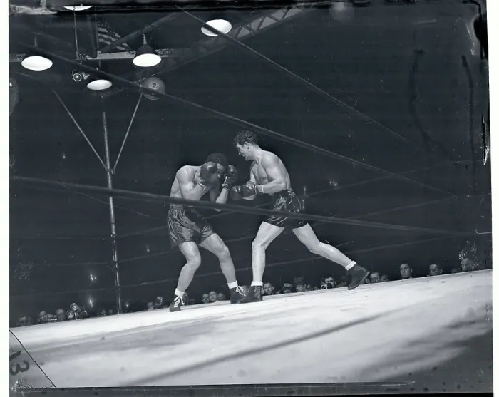 Framed Print : Joe Louis and Billy Conn During Boxing Match Framed Print : Joe Louis and Billy Conn During Boxing Match