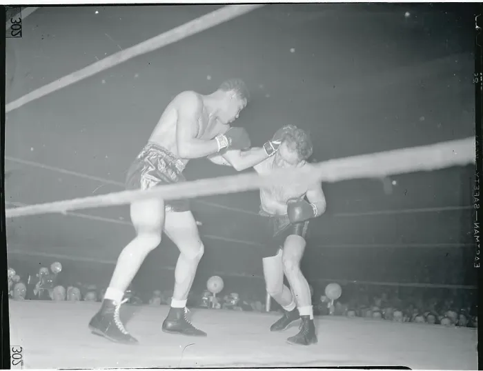 Framed Print : Joe Louis Boxing Against Clarence Burman Framed Print : Joe Louis Boxing Against Clarence Burman