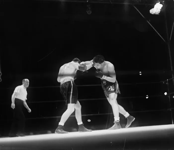 Framed Print : Joe Louis Boxing Against James Braddock Framed Print : Joe Louis Boxing Against James Braddock
