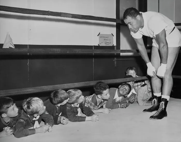 Framed Print : Joe Louis Chatting With Cub Scouts Framed Print : Joe Louis Chatting With Cub Scouts
