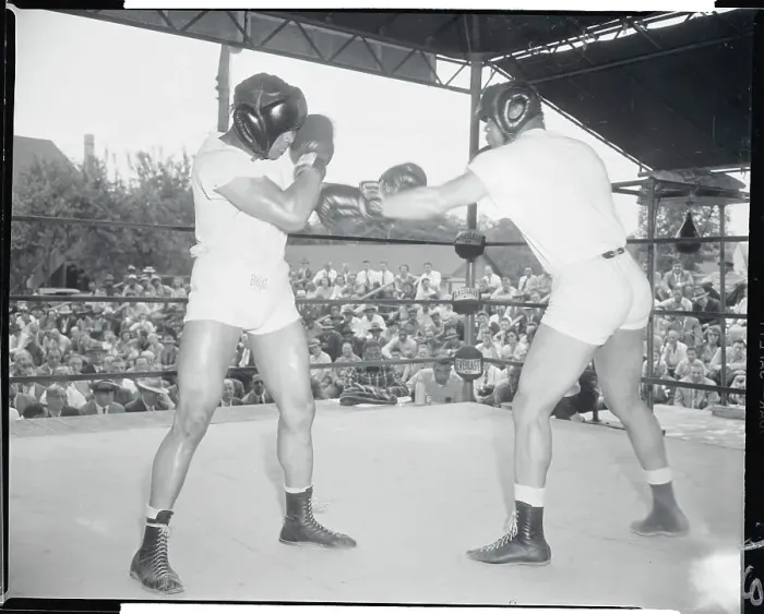 Framed Print : Joe Louis and Dick Hagen Sparring Framed Print : Joe Louis and Dick Hagen Sparring