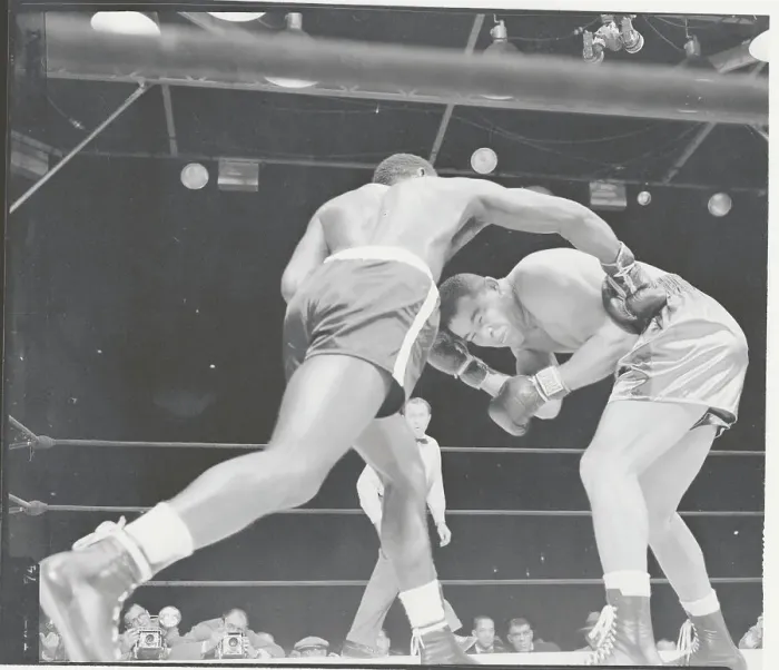 Framed Print : Joe Louis and Ezzard Charles in Boxing Action Framed Print : Joe Louis and Ezzard Charles in Boxing Action