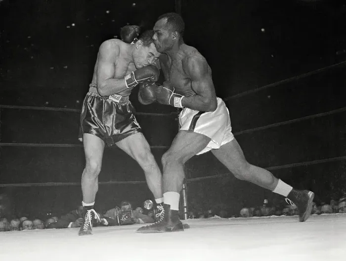 Framed Print : Joe Louis Fighting Opponent Framed Print : Joe Louis Fighting Opponent