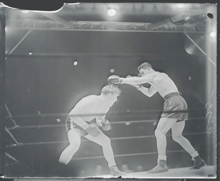 Framed Print : Joe Louis Fighting Tom Farr Framed Print : Joe Louis Fighting Tom Farr