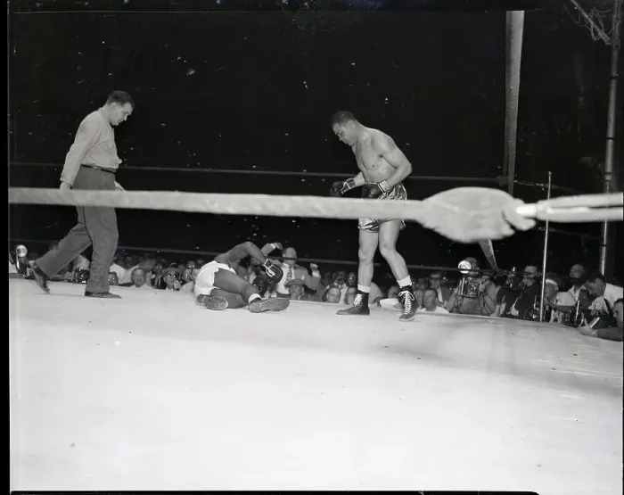 Framed Print : Joe Louis Floors Jersey Joe Walcott Framed Print : Joe Louis Floors Jersey Joe Walcott