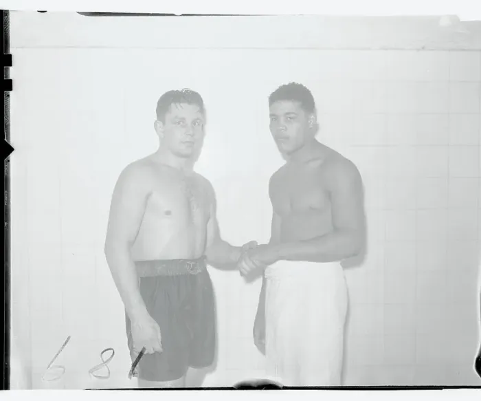 Framed Print : Joe Louis and Ford Smith Shaking Hands Framed Print : Joe Louis and Ford Smith Shaking Hands