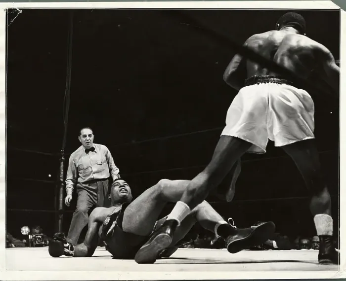 Framed Print : Joe Louis After Being Knocked Down Framed Print : Joe Louis After Being Knocked Down