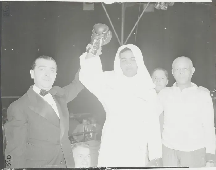 Framed Print : Joe Louis and Officials After Winning Bout with Lou Nova Framed Print : Joe Louis and Officials After Winning Bout with Lou Nova