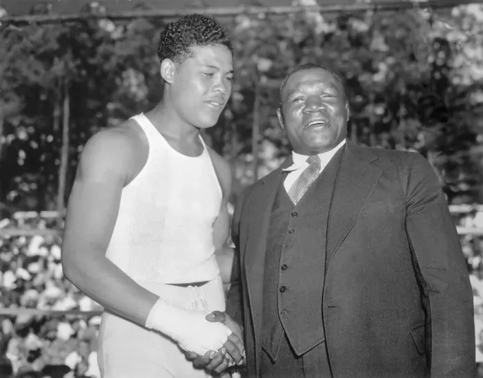 Framed Print : Joe Louis Poses With Sam Langford Framed Print : Joe Louis Poses With Sam Langford
