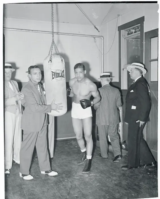Framed Print : Joe Louis Punching Heavy Bag Framed Print : Joe Louis Punching Heavy Bag