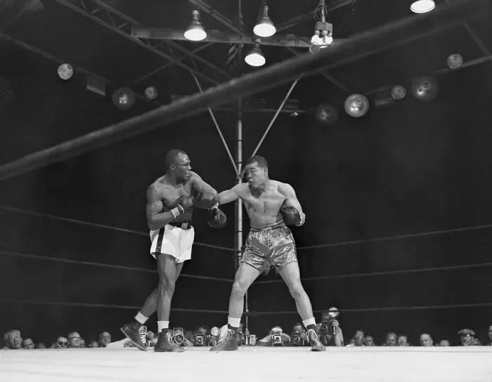 Framed Print : Joe Louis Punching Joe Walcott